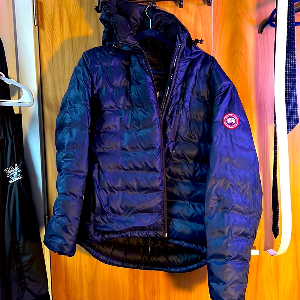 Authentic Canada Goose Puffer W/ Hood | Excellent Con… - Gem
